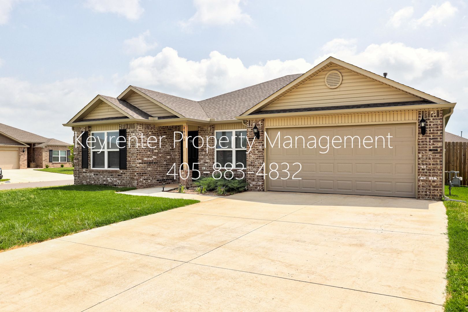 Newcastle House: 440 Fox Den Dr