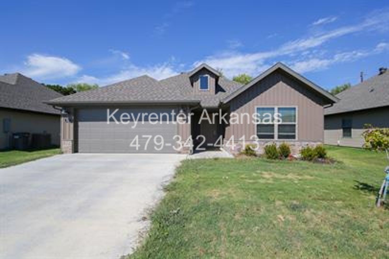 Rogers House: 505 E Wire Ridge Dr