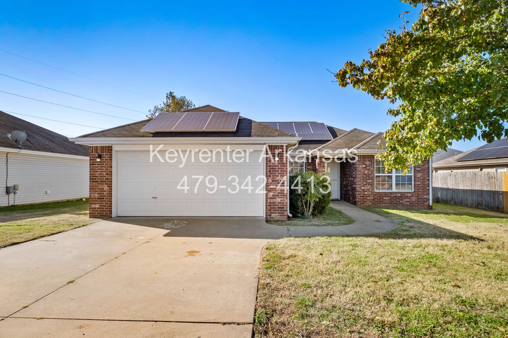 Bentonville House: 706 SW Sandrock Rd