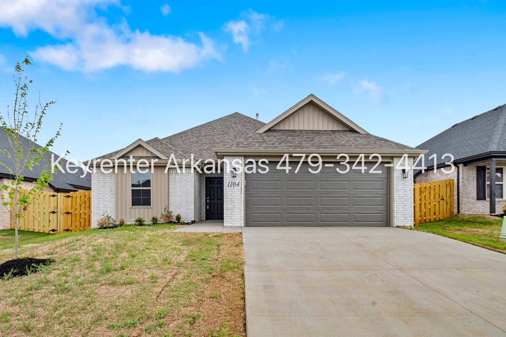 Lowell House: 1104 Maclaren Ave