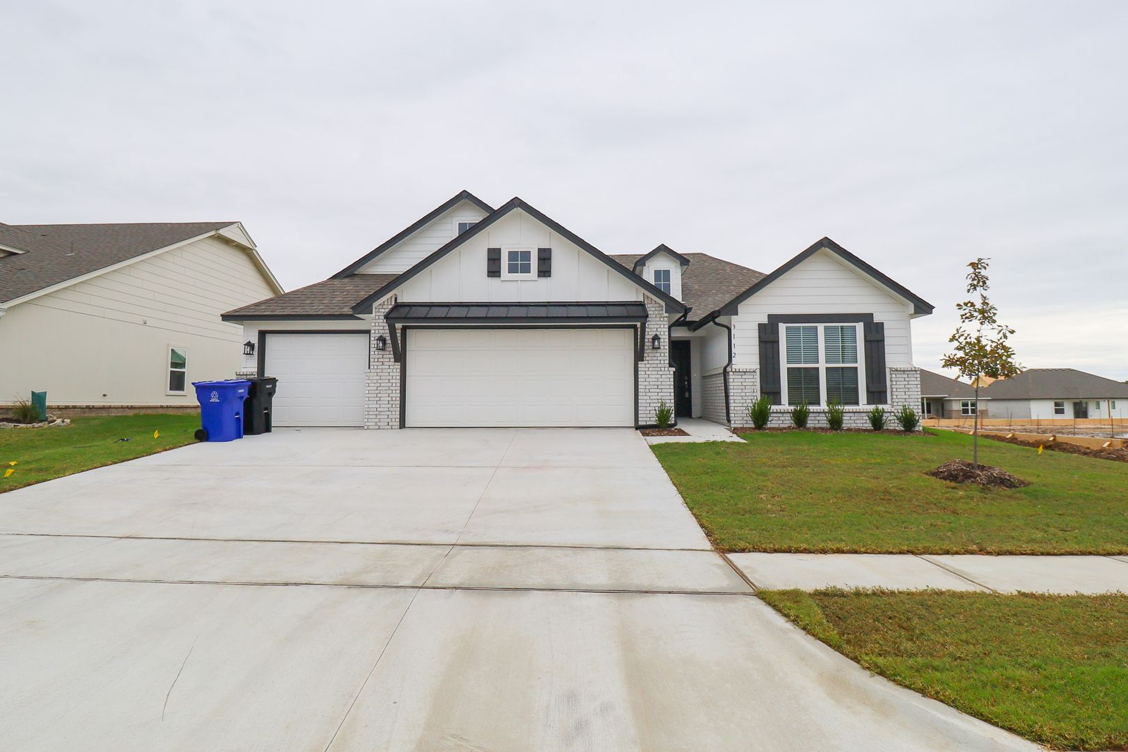 Broken Arrow House: 3112 S Redwood Ave