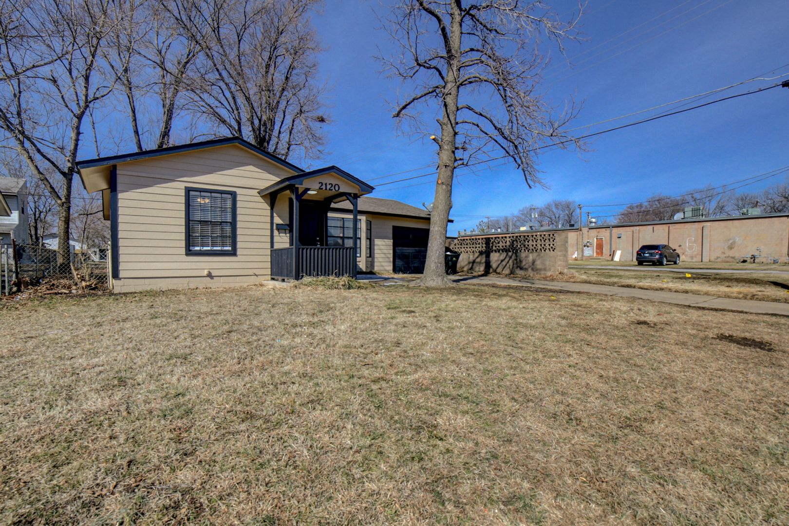 Sapulpa House: 2120 S Main St