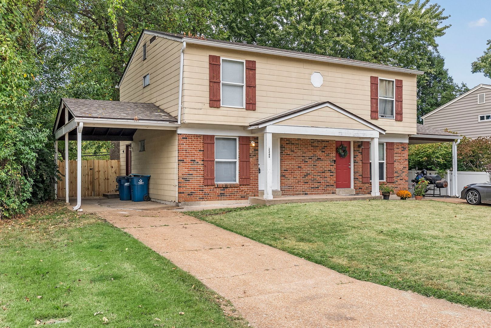 Saint Charles House: 2265 Campus Drive