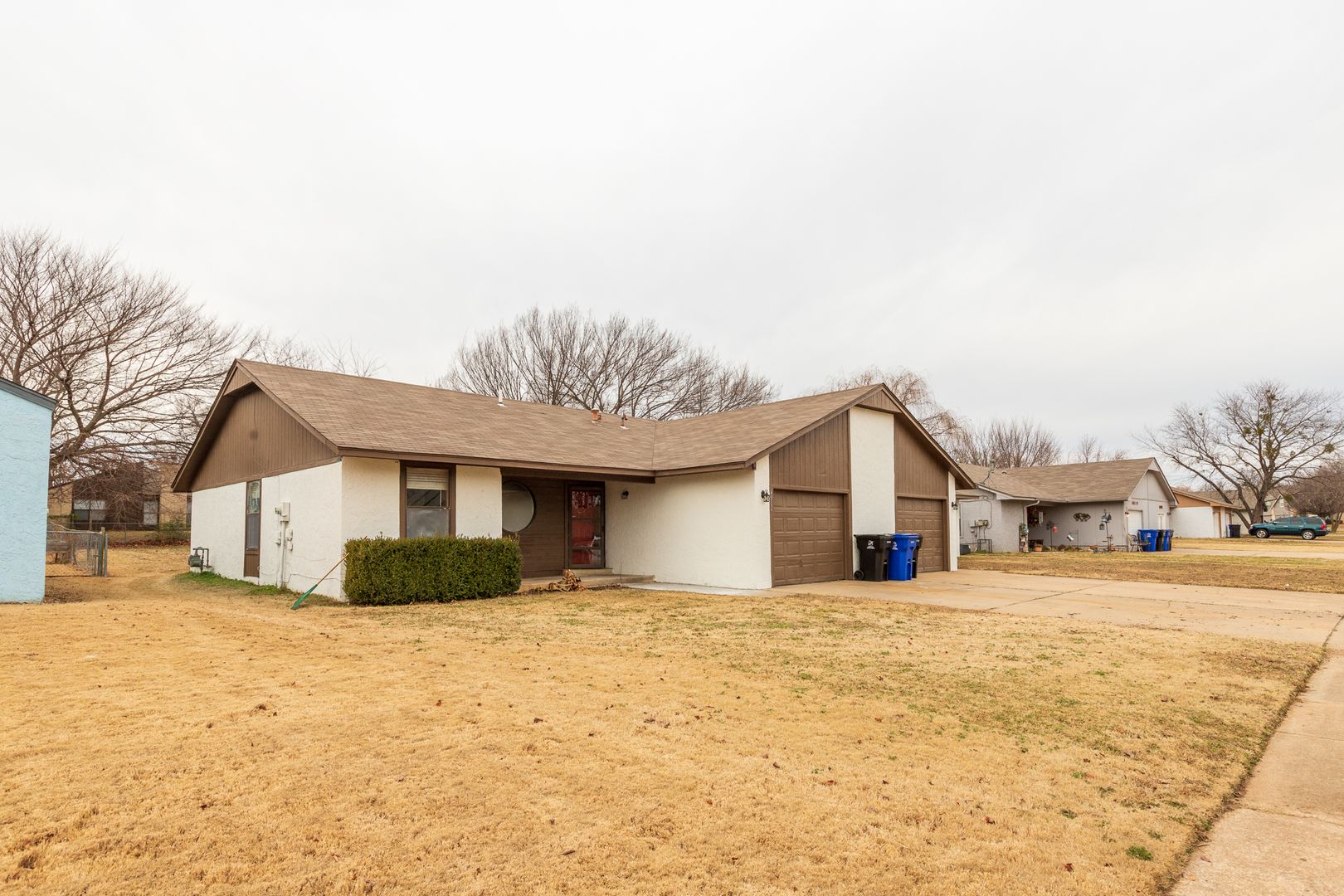 Broken Arrow Apartment: 4902 S Gum Ave