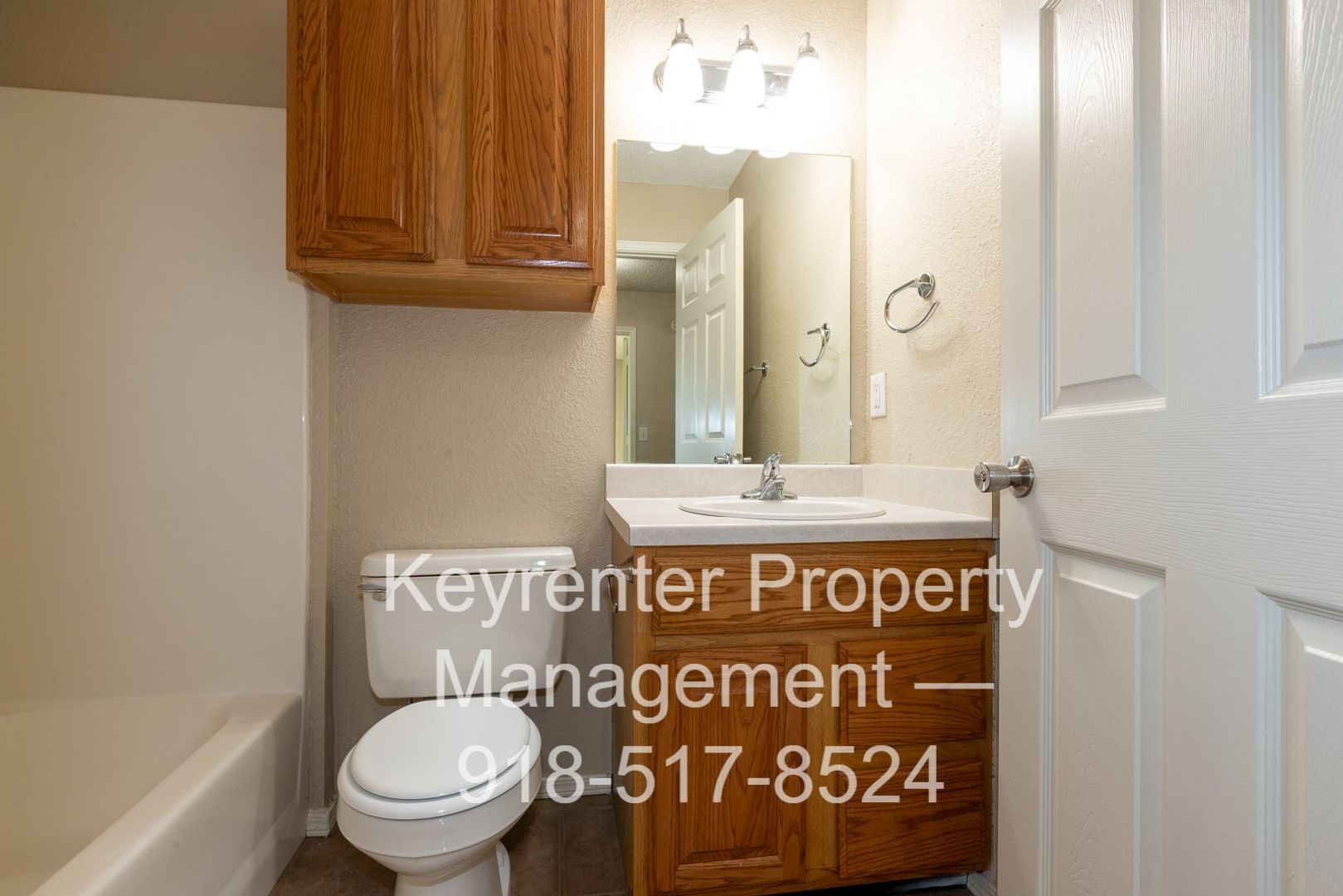 Broken Arrow House: 2312 W Quantico St