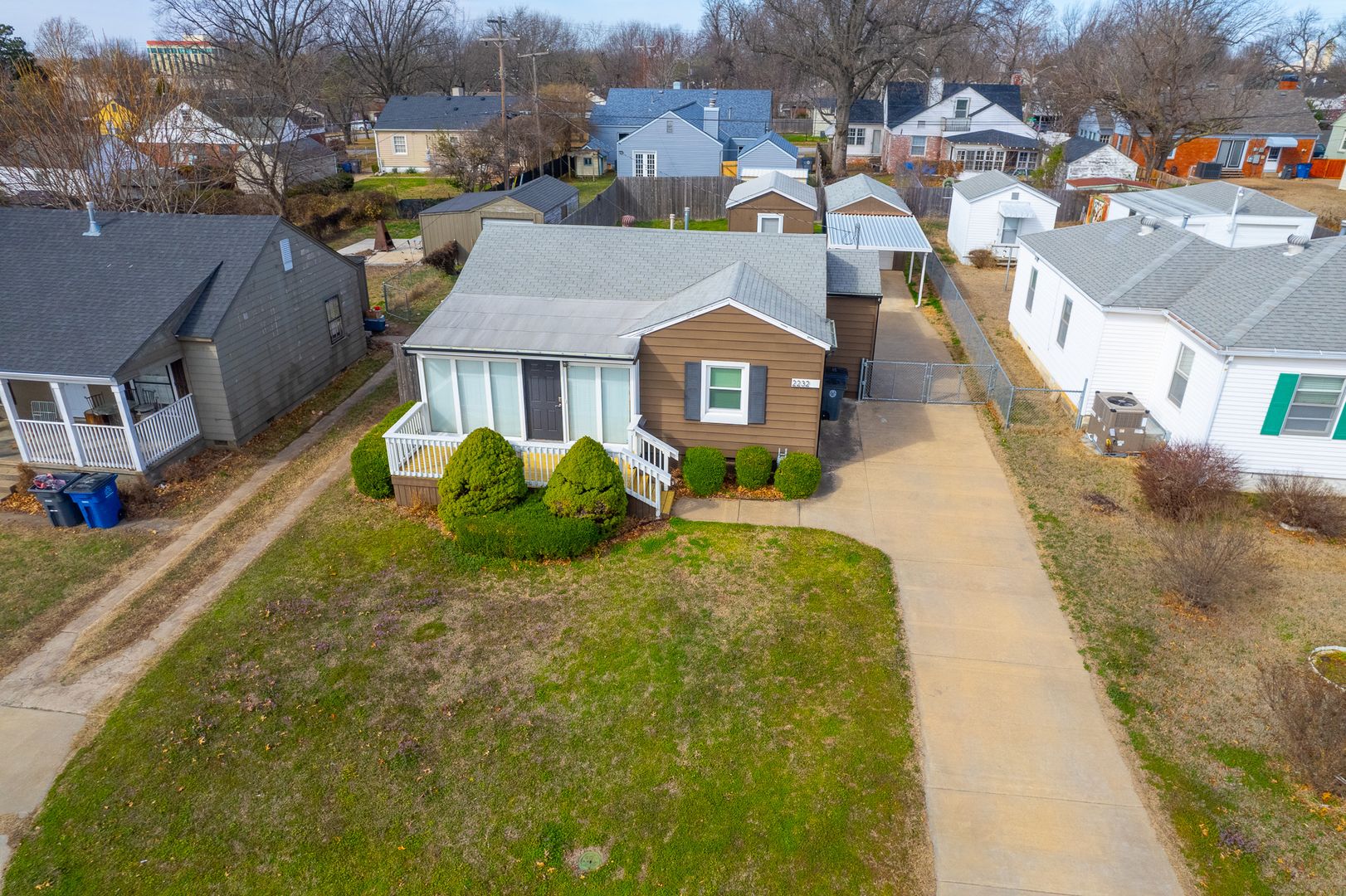 Tulsa House: 2232 S Marion Ave