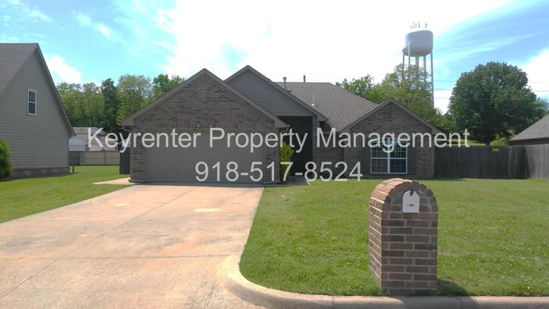 Claremore House: 25620 Briar Dr
