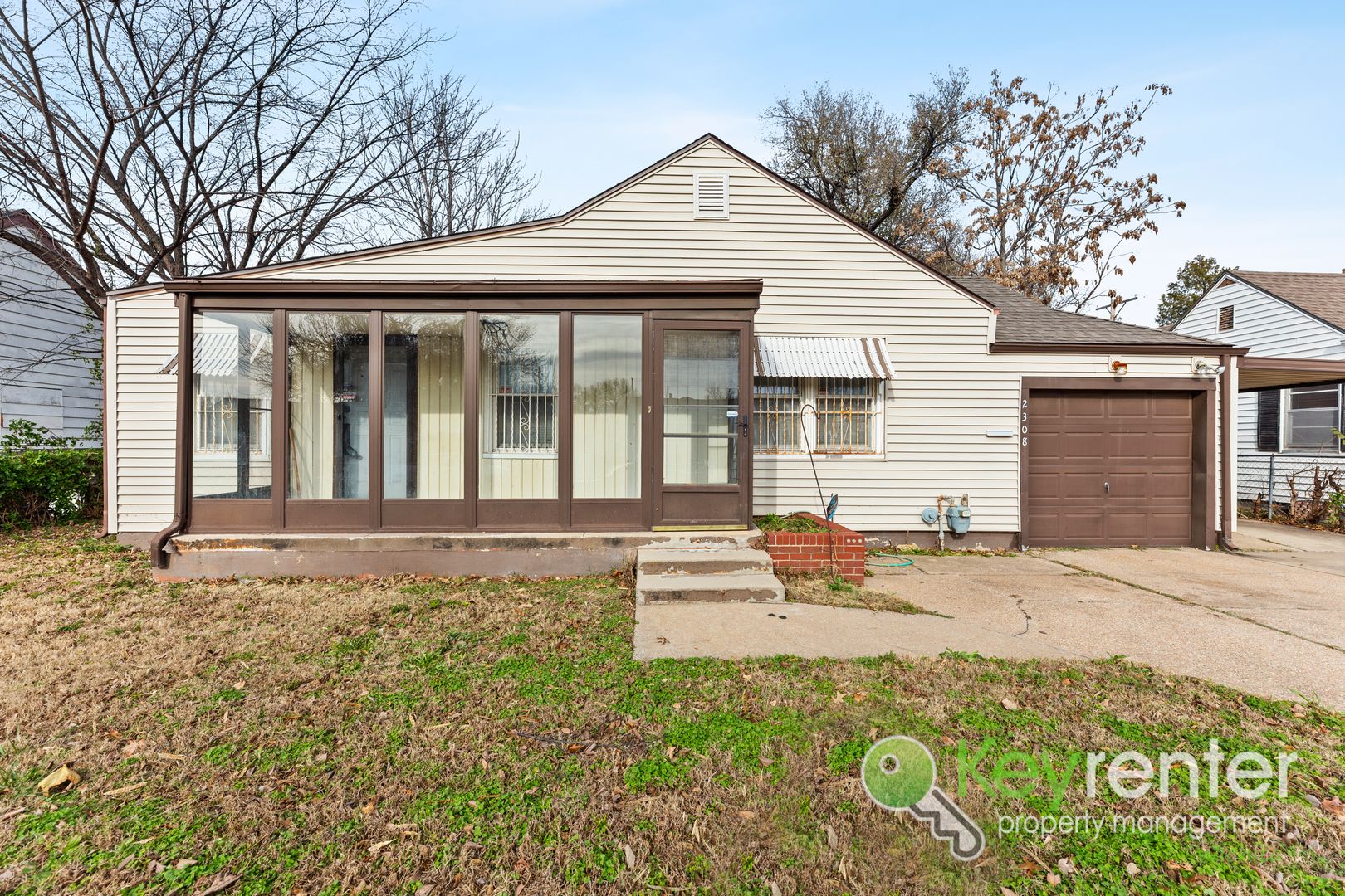 Wichita House: 2308 E Murdock Ave