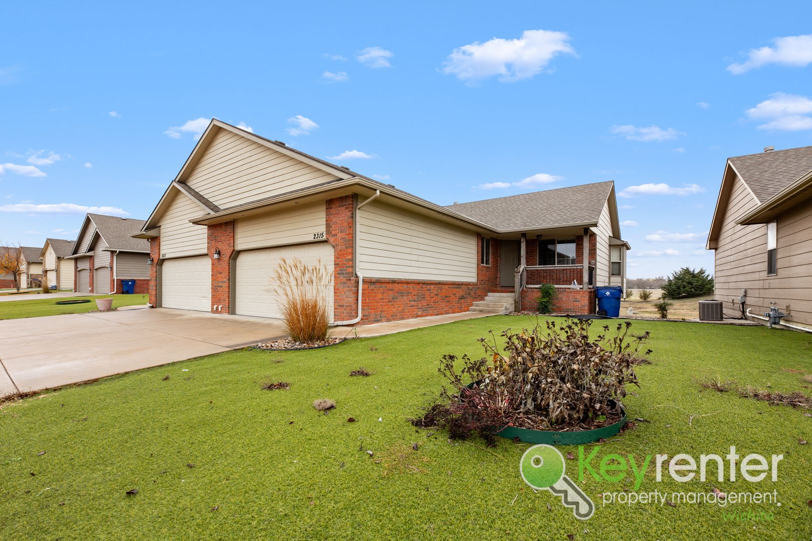 Kechi Apartment: 2315 E Coolwater St