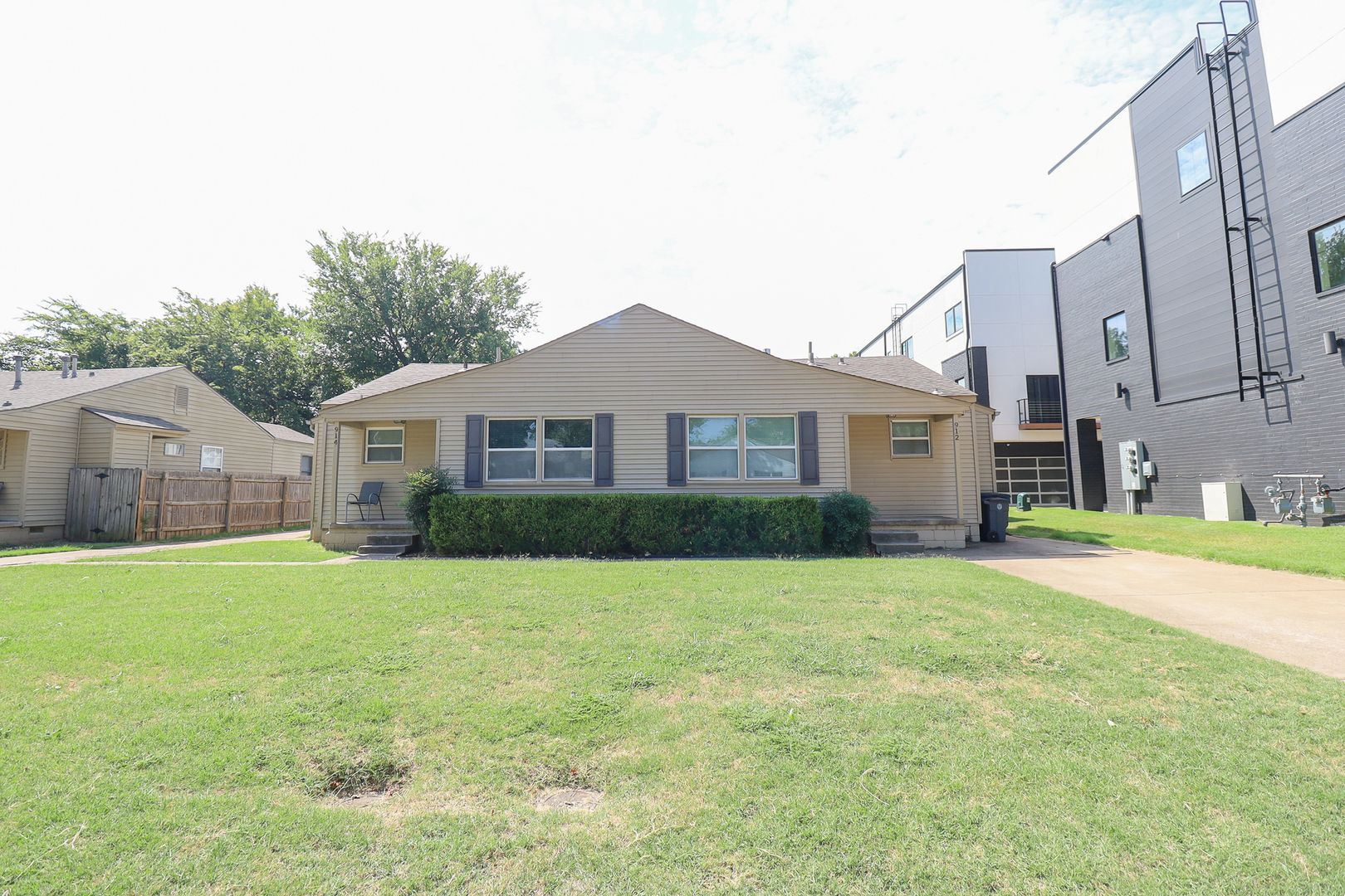 Tulsa House: 912 E 37th Pl