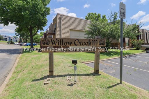 2 Bed | 1 Bath Condo in Central Tulsa! – photo 1