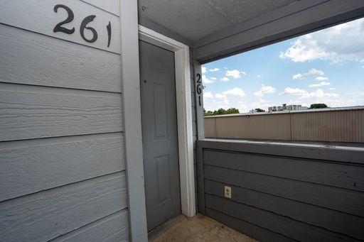 Charming 1 Bed/ 1 Bath Condo in South Tulsa! – photo 1