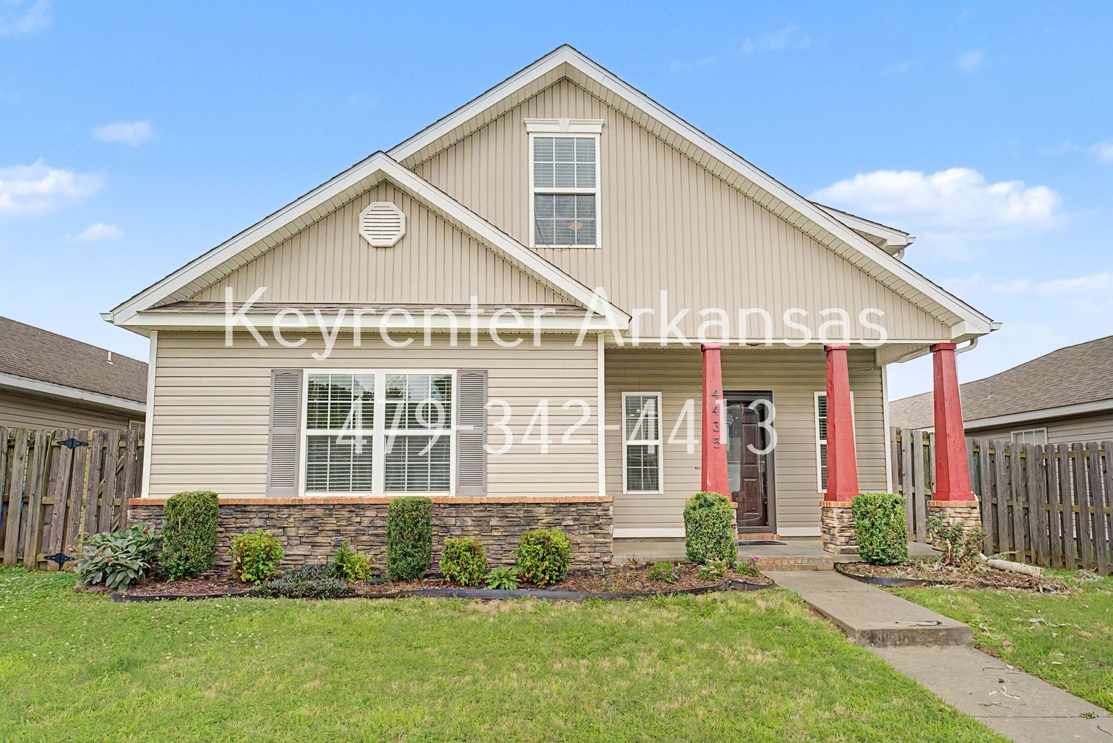 Fayetteville House: 4435 W Pecan St