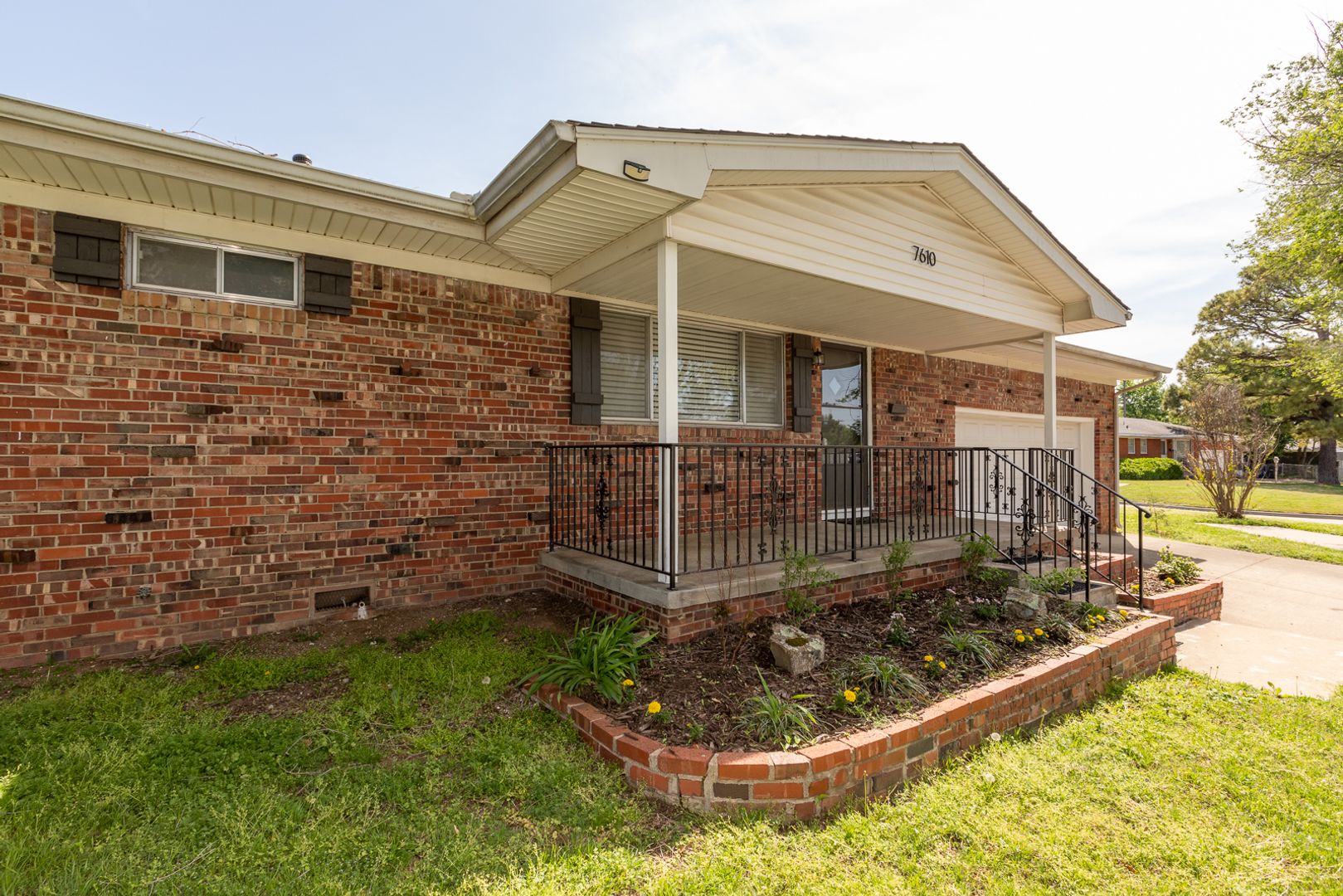 Tulsa House: 7610 E 21st Pl
