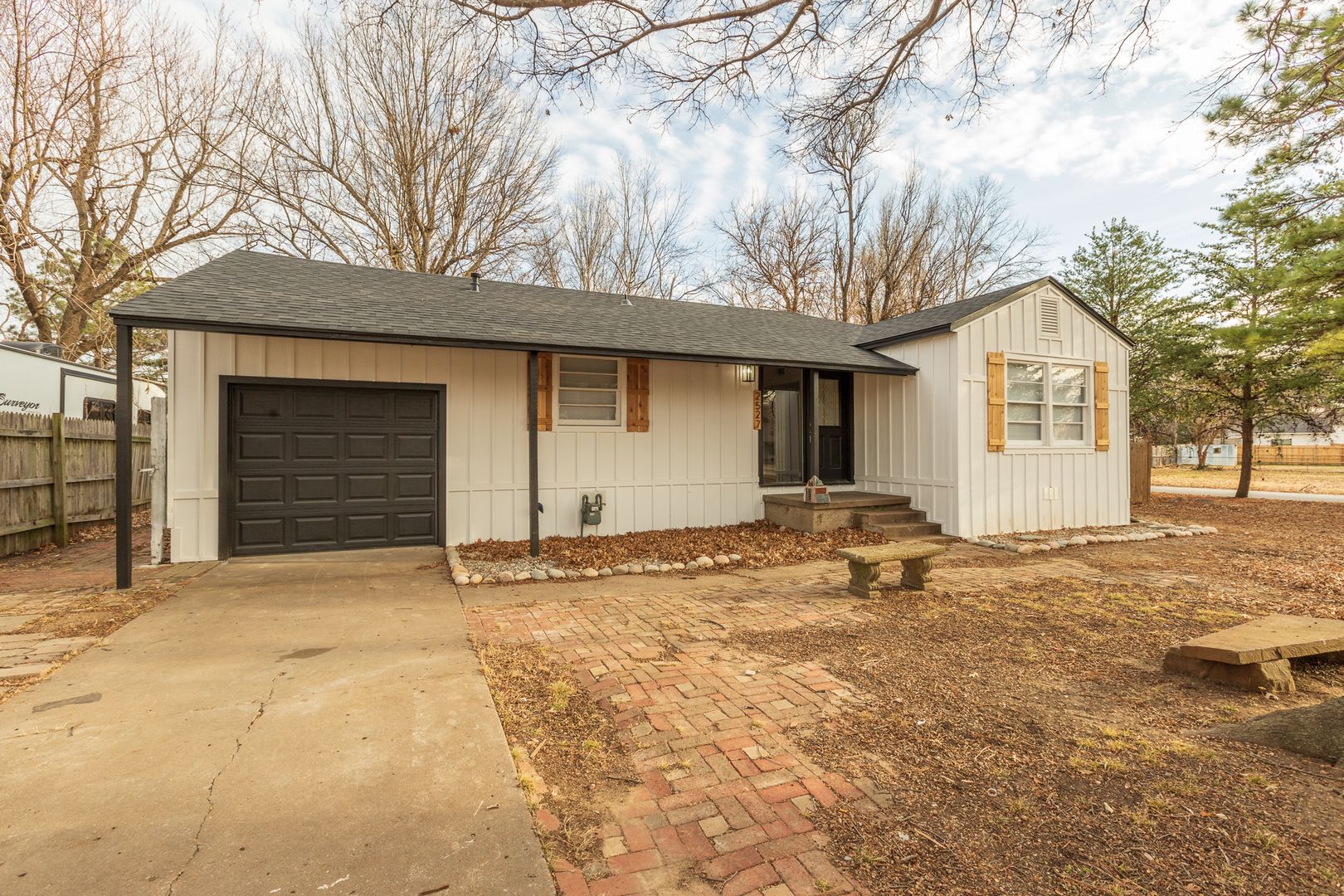 Tulsa House: 2527 S Oswego Ave