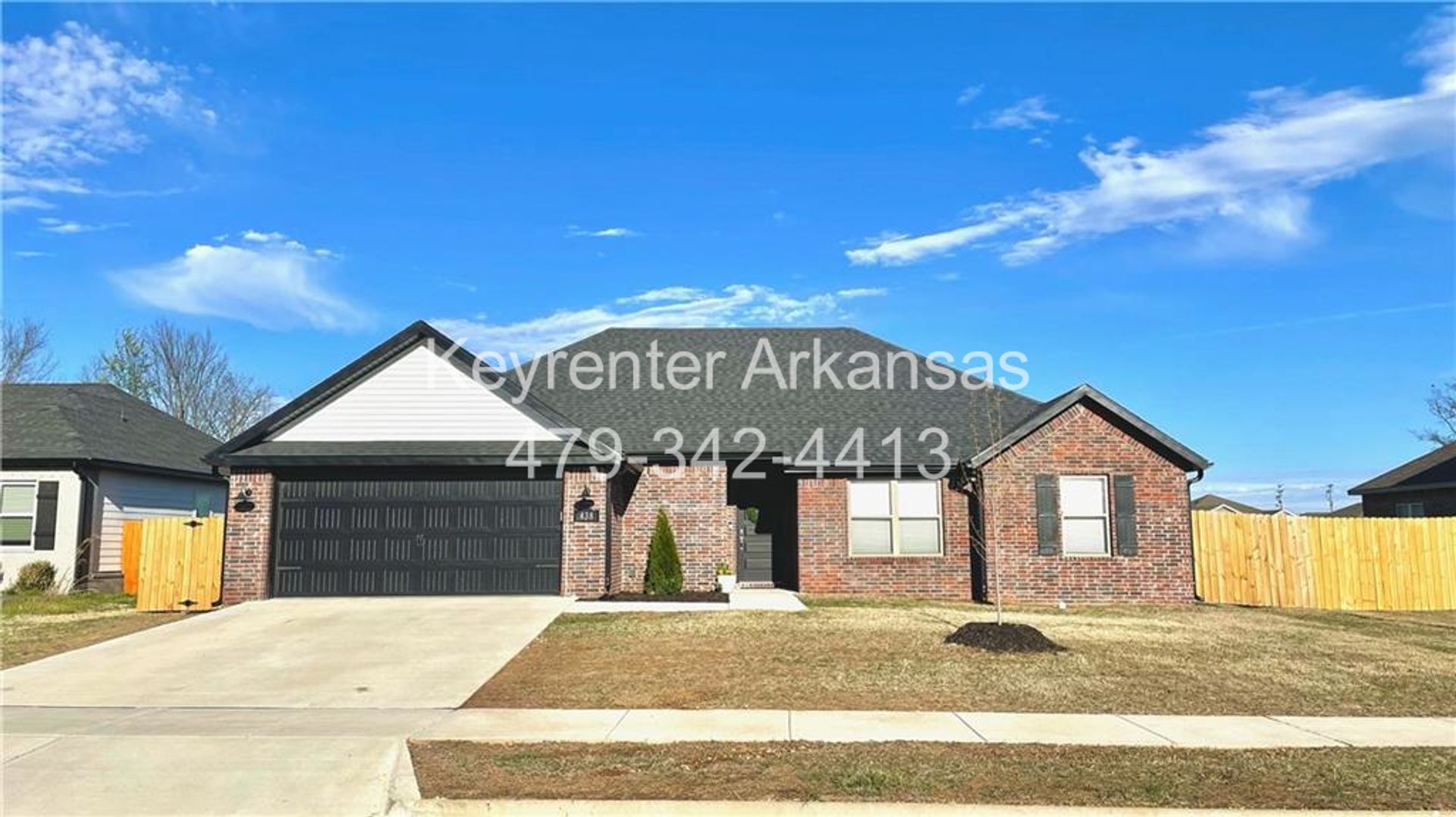 Farmington House: 438 N Otoe St