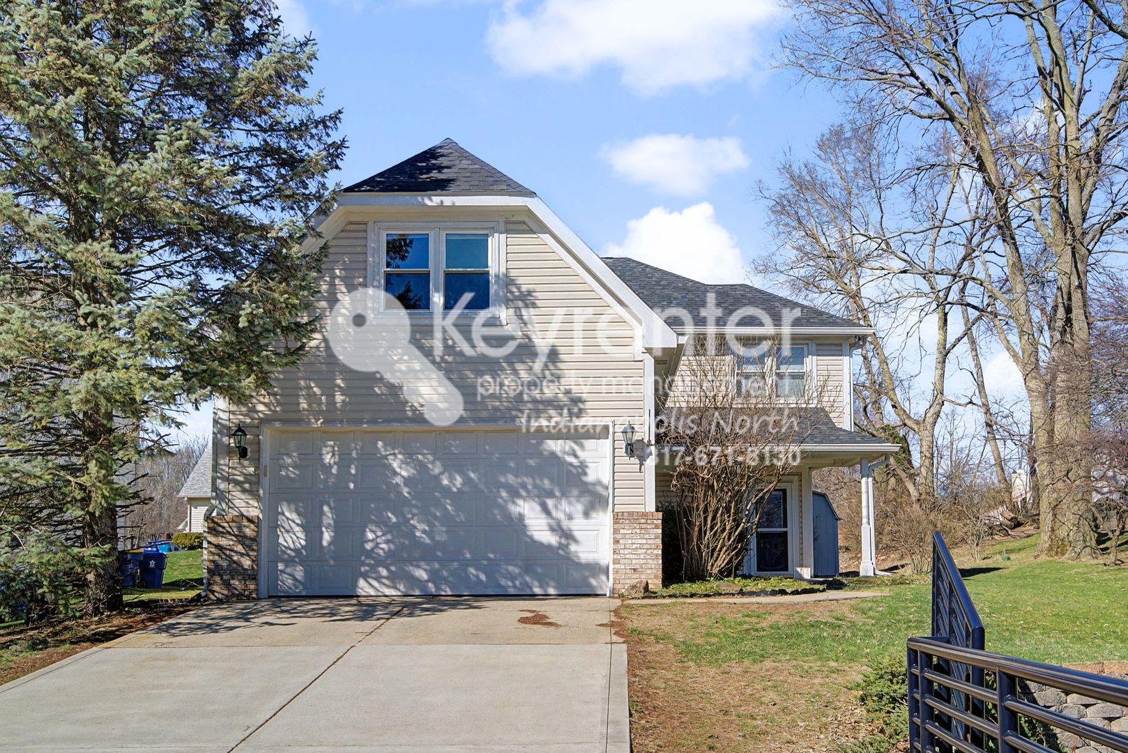 Carmel House: 212 Walter St