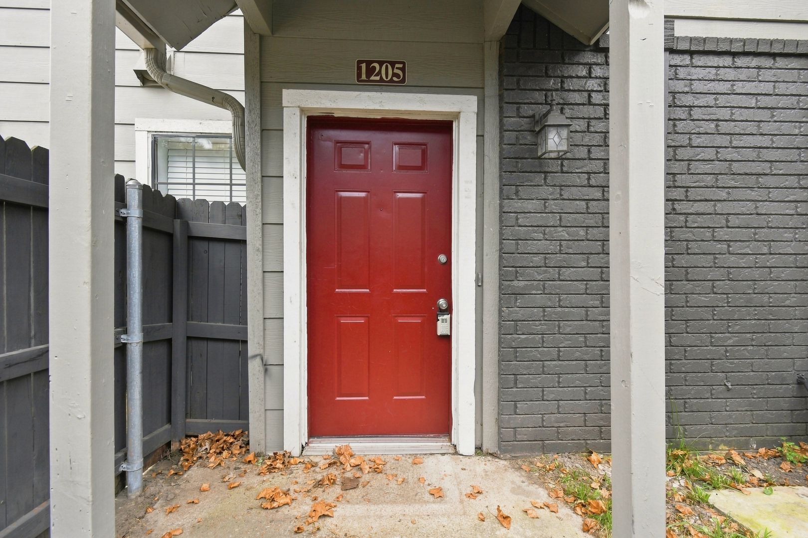 Tulsa House: 2850 E 90th St UNIT 1205