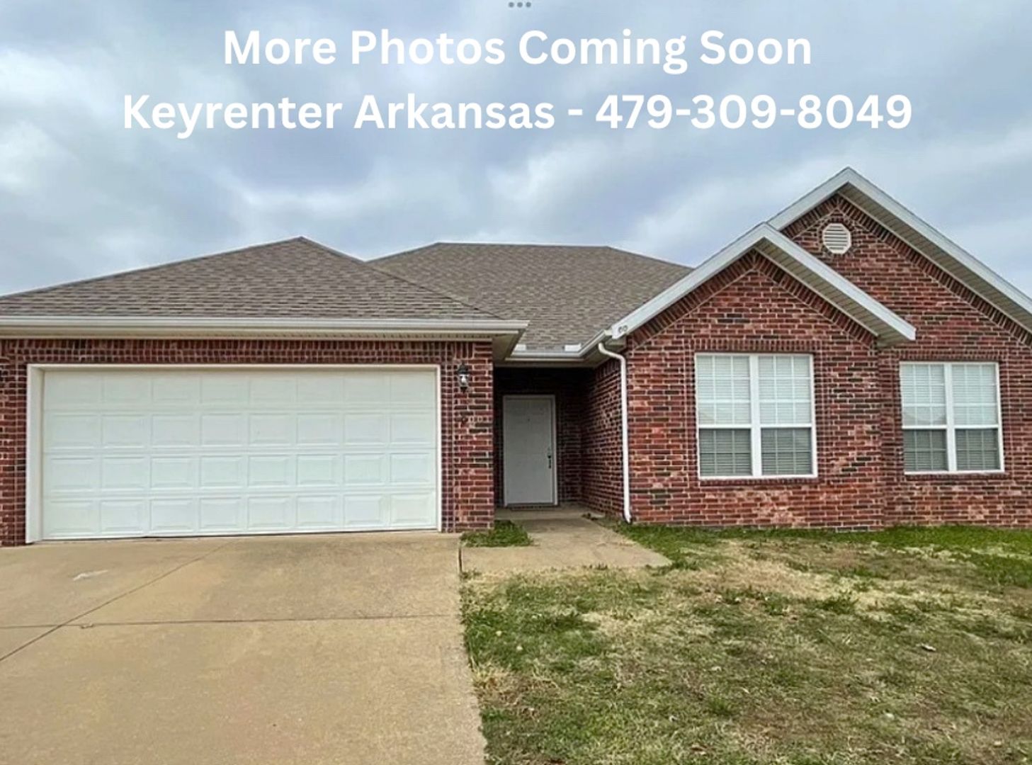 Bentonville House: 800 SW Summit Chase Rd