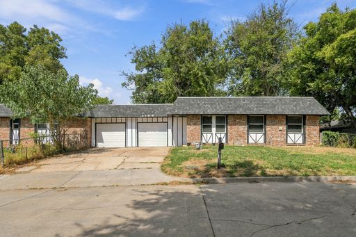 Charming 2-Bedroom Duplex in Tulsa – photo 1