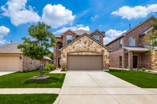 Beautiful 3 bd / 2.5 ba in McKinney's coveted Fossil Creek at Westridge – photo 1