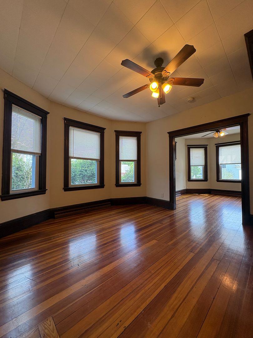 Bradford Apartment: 46-48 South Prospect St