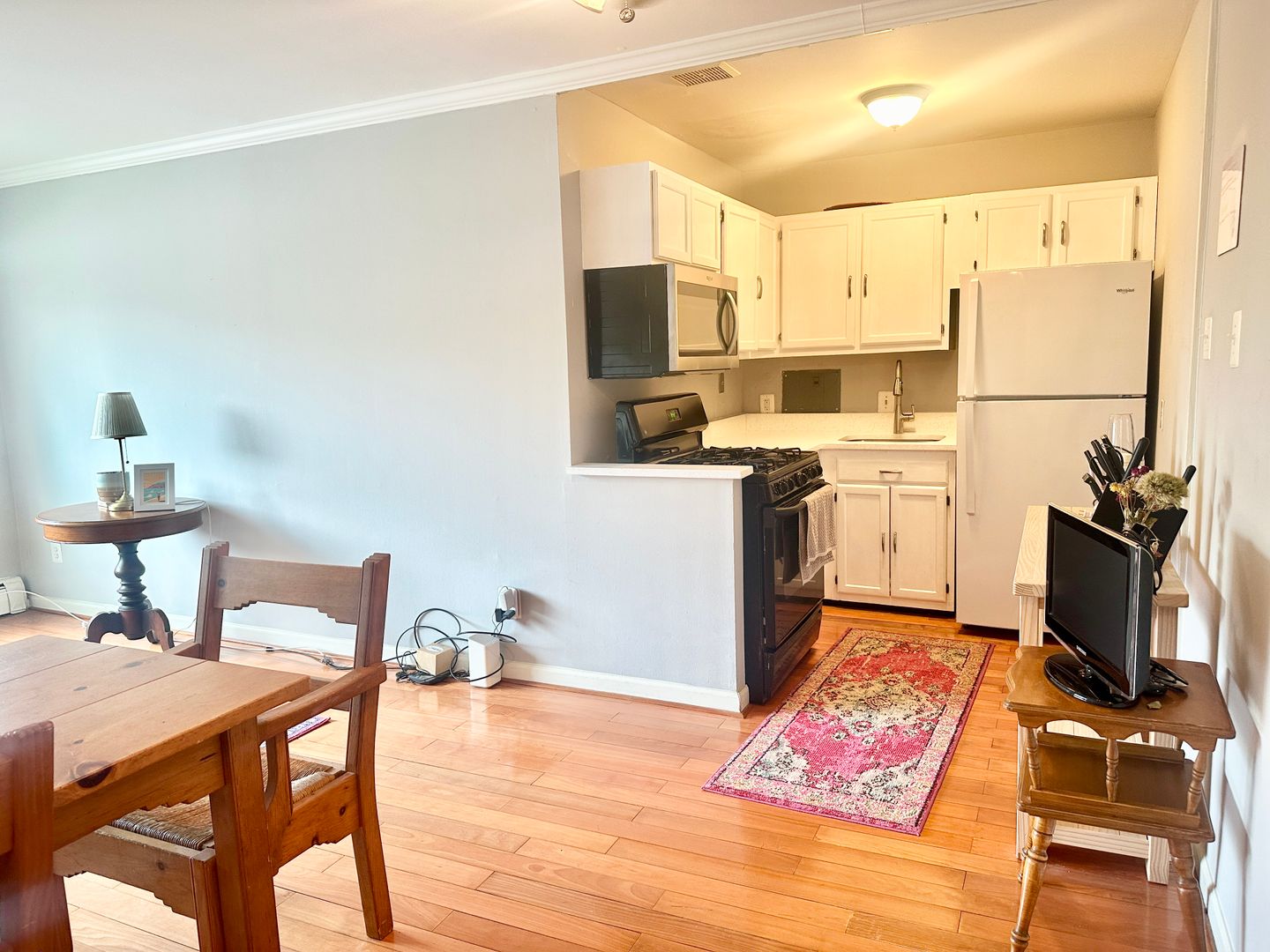 Washington Condo: 3000 7th St, NE