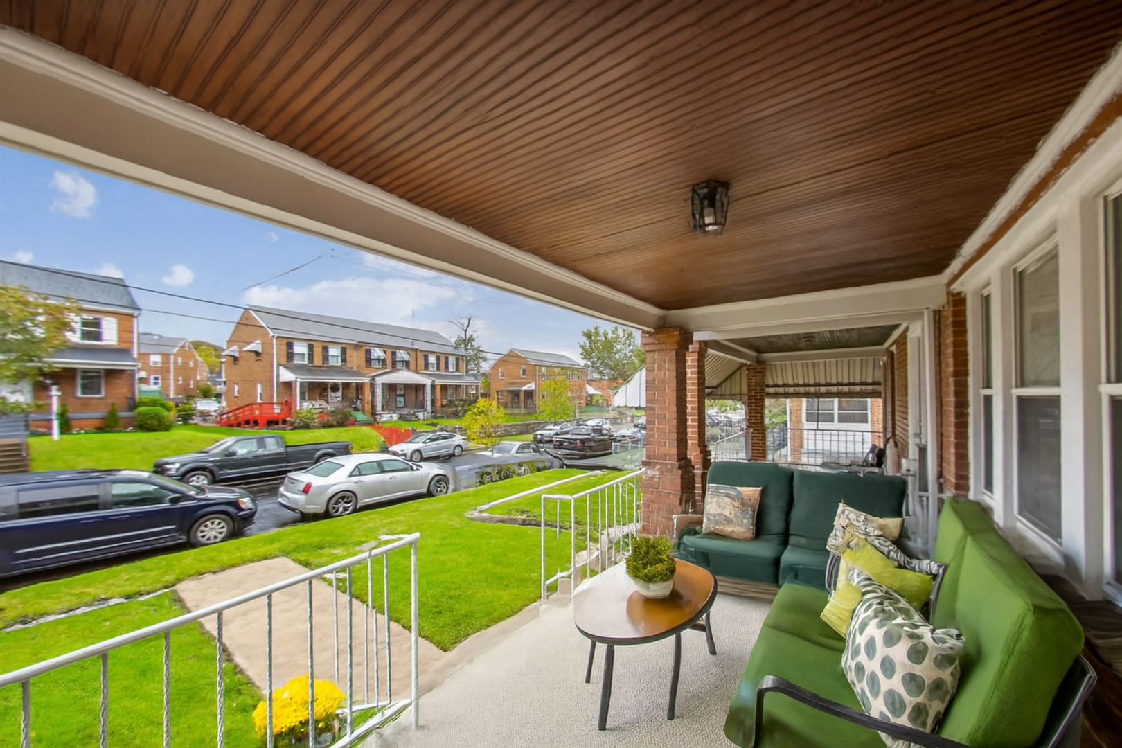 Washington House: 1910 T St SE