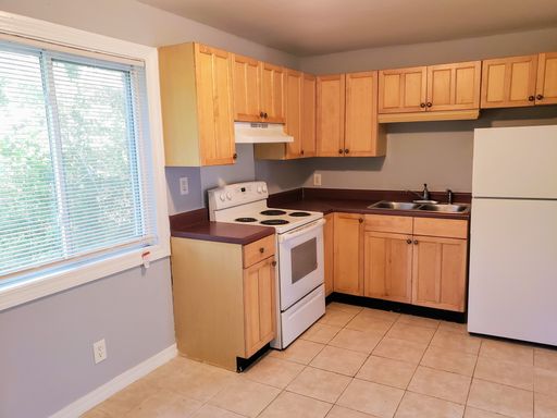 Convenient First Floor unit in Decatur's Belvedere Park. – photo 1
