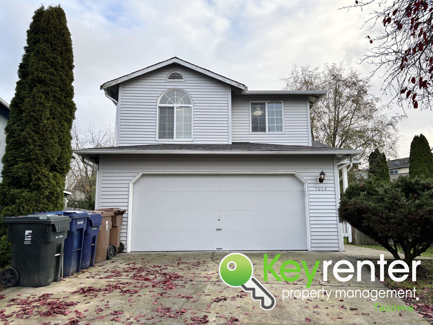 Tacoma House: 5064 38th St Ct NE