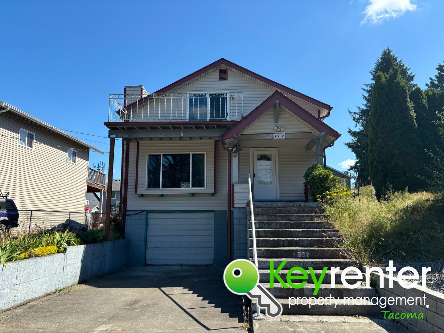 Tacoma Apartment: 1302 E 40th St