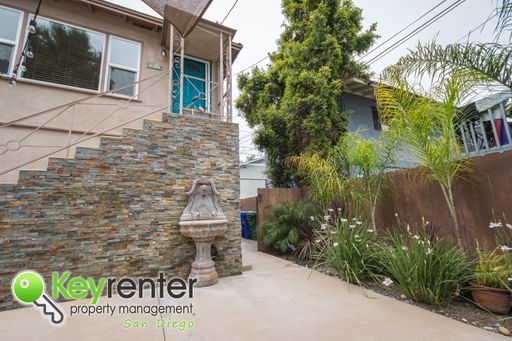 Beautiful Condo Only 6 blocks to the beach | Seaside District of Oceanside – photo 1