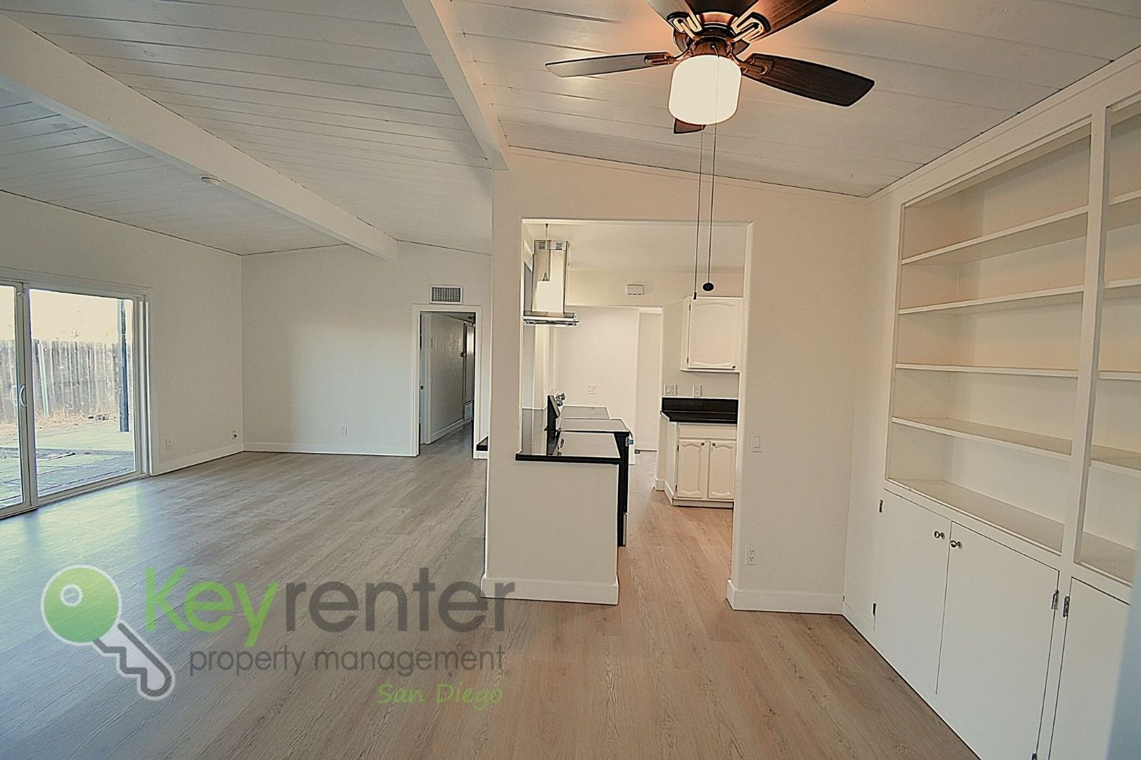 Vista House: 211 Civic Center Dr
