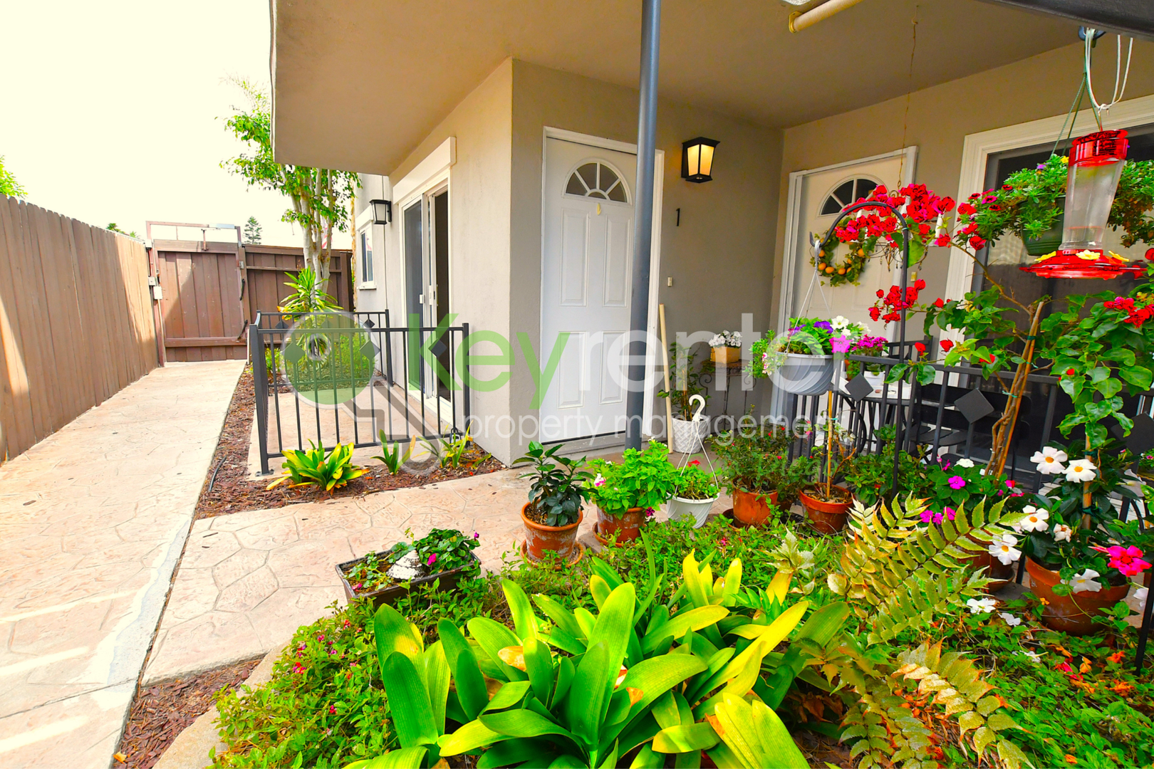 San Diego Condo: 911 Missouri St Apt 1