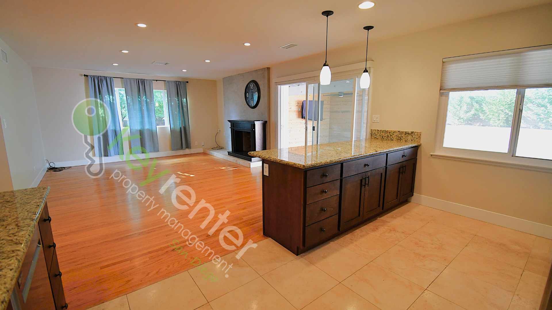 San Diego House: 2626 Greyling Dr