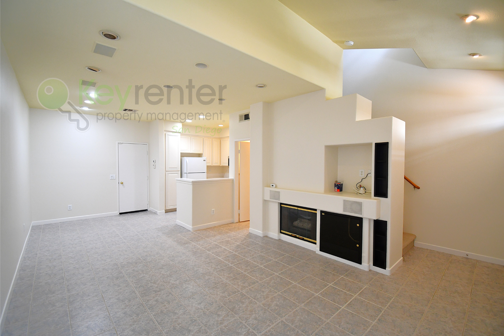 San Diego Townhome: 4155 Via Candidiz UNIT 37
