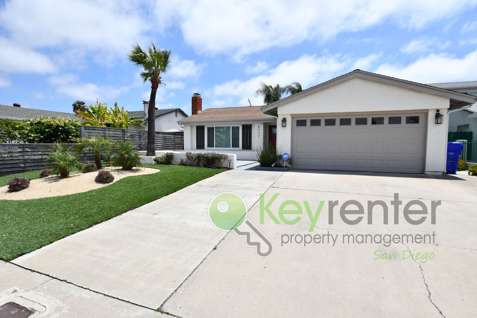 San Diego House: 8777 Pagoda Way