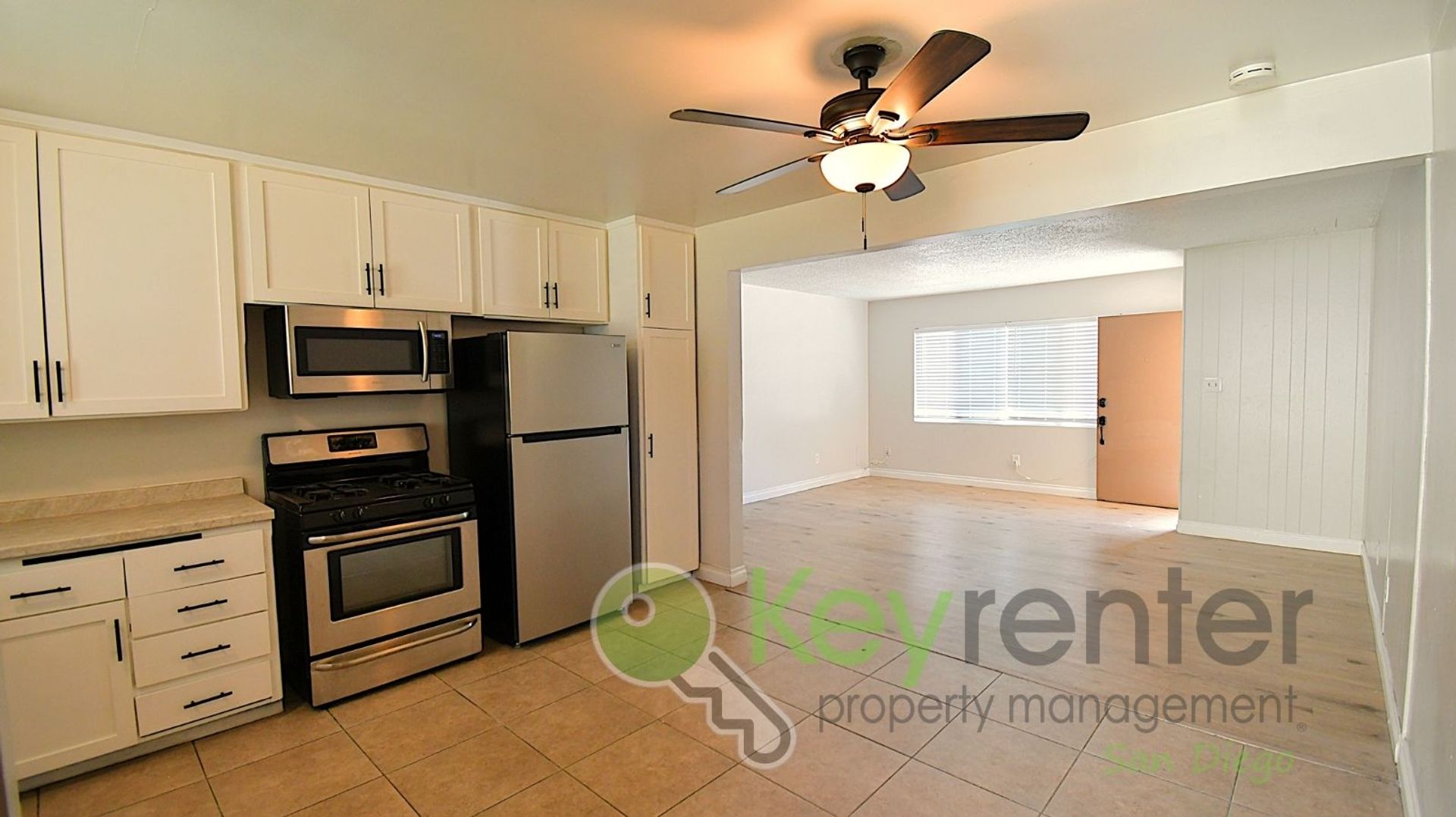 Lemon Grove House: 8073 Palm St
