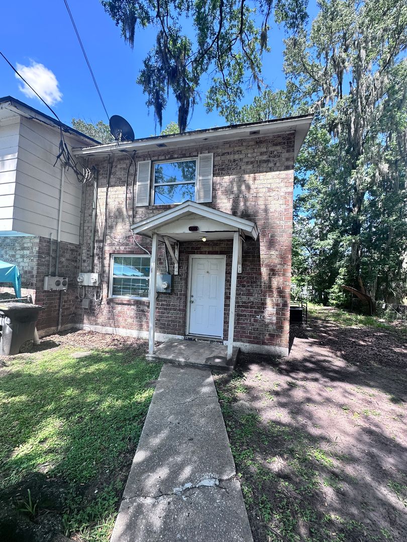 Jacksonville Townhome: 3620 Effee St