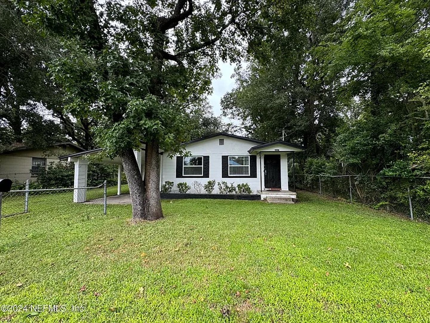 Jacksonville House: 2017 Ella St