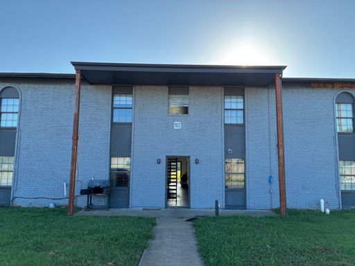 107 Franklin Street, Unit 10 — Hutchins, TX 75141