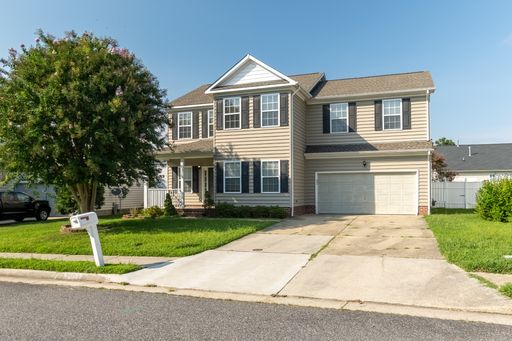 Suffolk/Burbage Grant: 4 Bedroom 2.5 Bathroom – photo 1