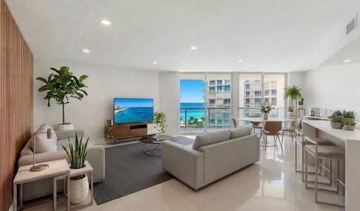 Spacious 2-Bed, 2-Bath Condo in the Heart of Sunny Isles Beach – photo 1