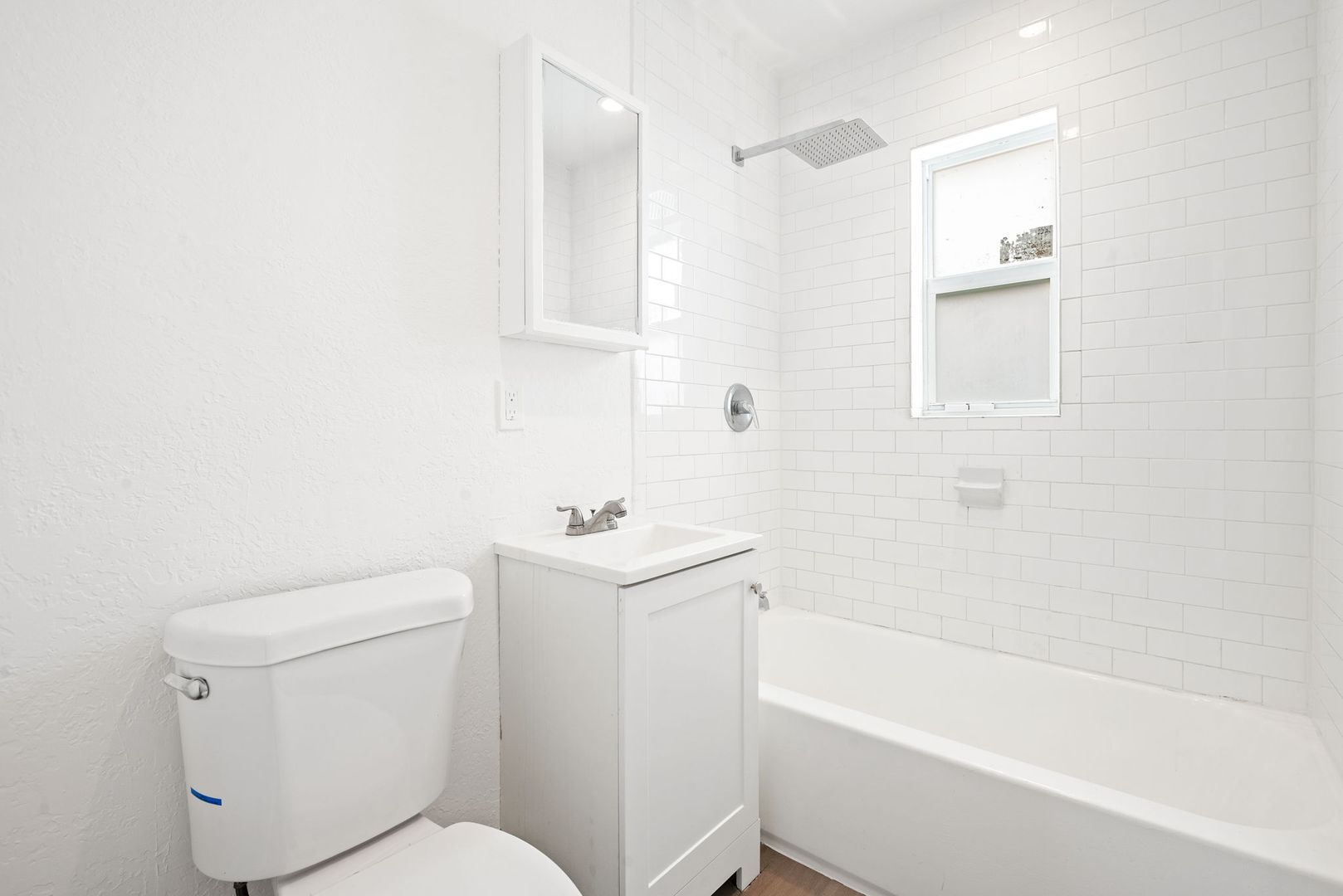 Renovated 2-Bedroom Apartment in Miami – $1,650/Month 4 of 12