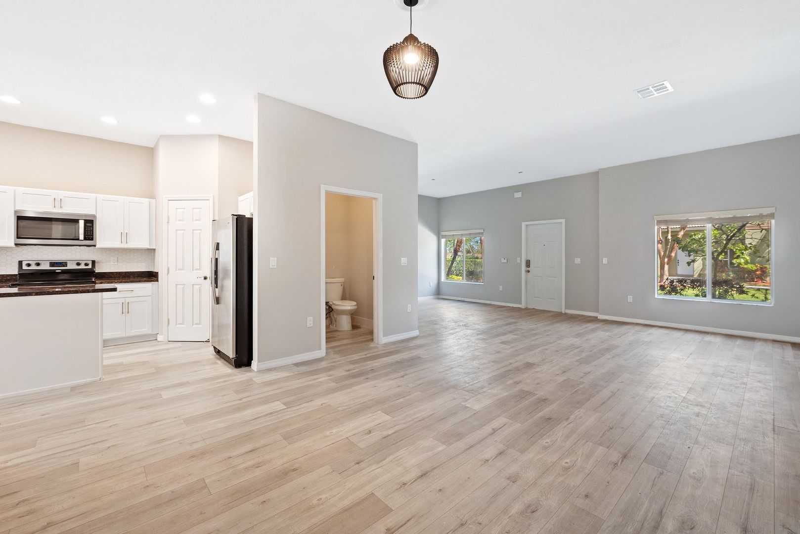 Homestead Townhome: 1609 SE 23 WAY