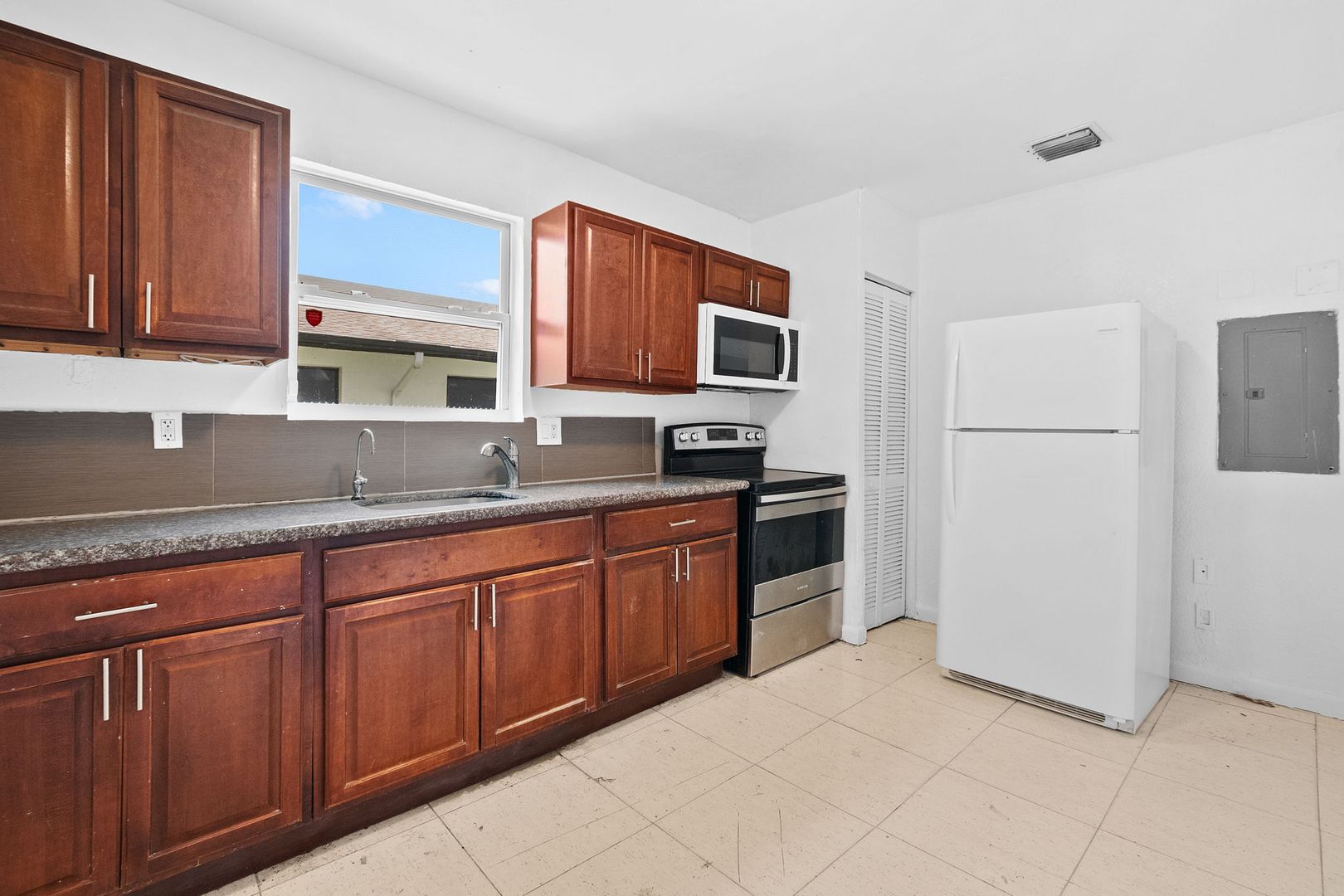Miami House: 7770 NW 9 Ave