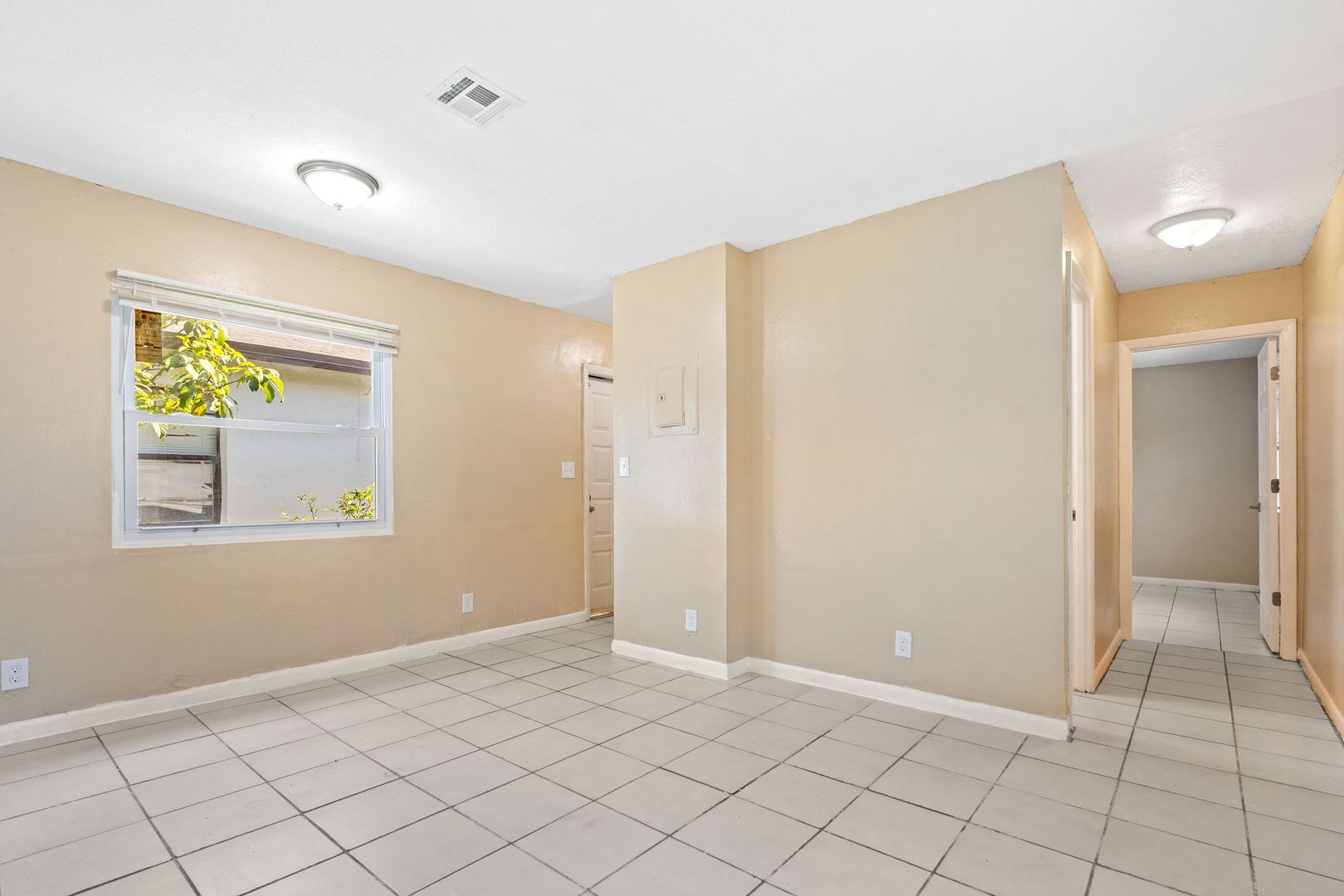 Fort Lauderdale Multiplex: 1022 NW 6 Ave