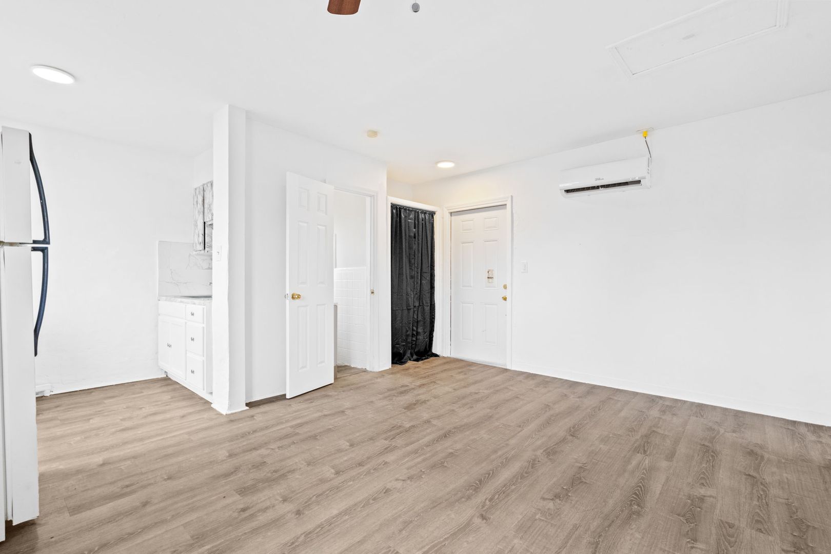 Opa Locka Apartment: 2911 NW 132nd Ter