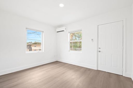 Renovated 2-Bedroom Apartment in Miami – $1,650/Month – photo 1
