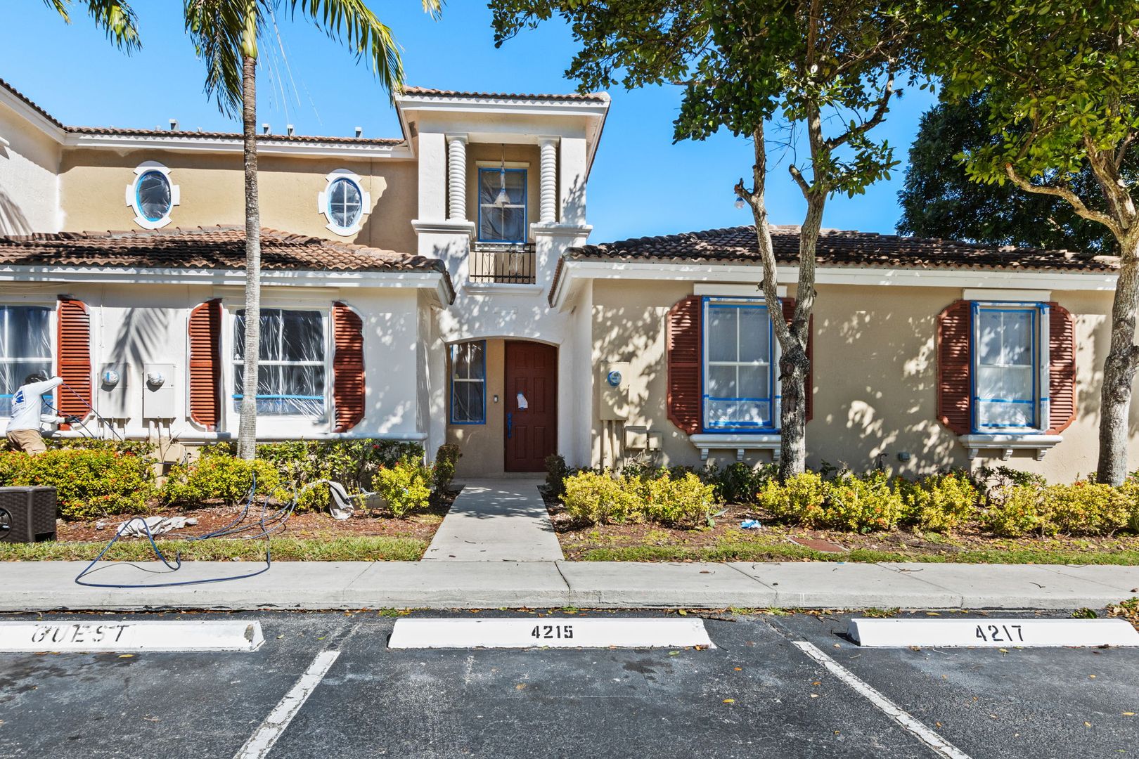 Homestead House: 4215 NE 22nd Dr